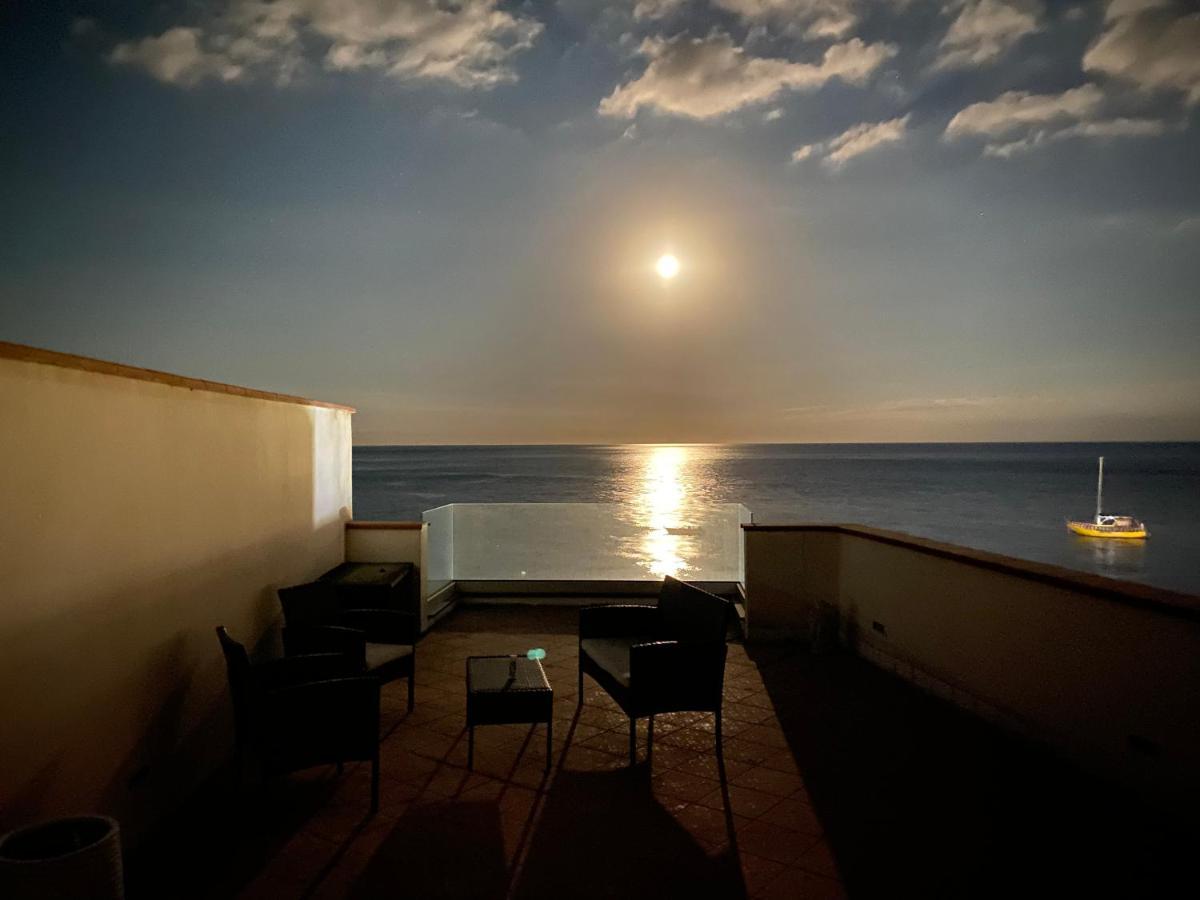 Beach Penthouse Marisol 2Floors, Central Letojanni Dış mekan fotoğraf