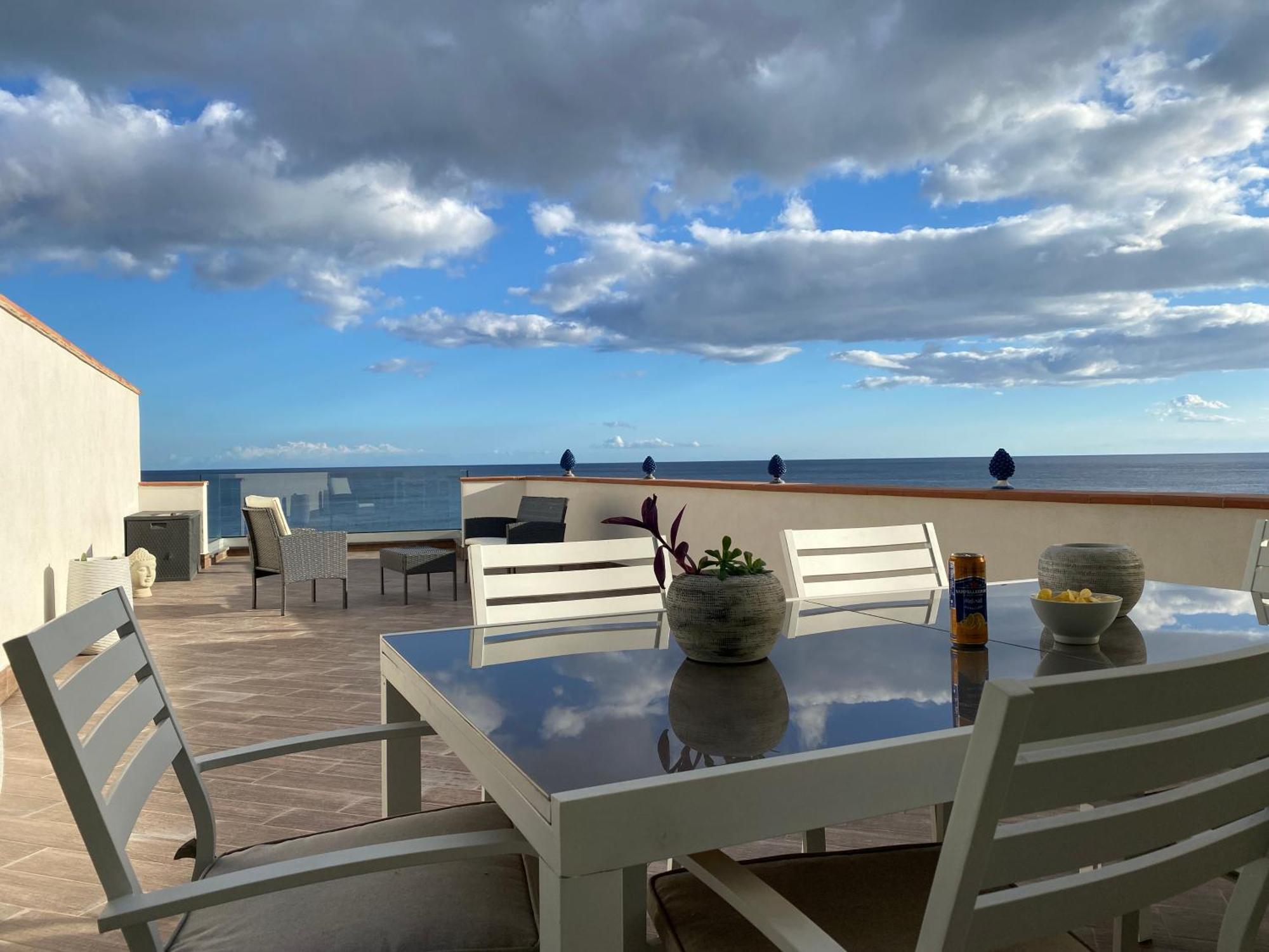 Beach Penthouse Marisol 2Floors, Central Letojanni Dış mekan fotoğraf
